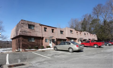 Apartments Near Ace Cosmetology and Barber Training Center Brookgate Apartments  for Ace Cosmetology and Barber Training Center Students in Wolcott, CT