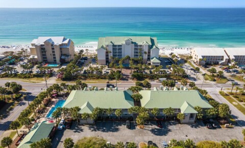 Apartments Near Florida **MOVE IN SPECIAL— $500 OFF 1st MONTH'S RENT**Beautifully furnished 2B/2B condo steps from Gulf of Mexico available for long term lease! for Florida Students in , FL