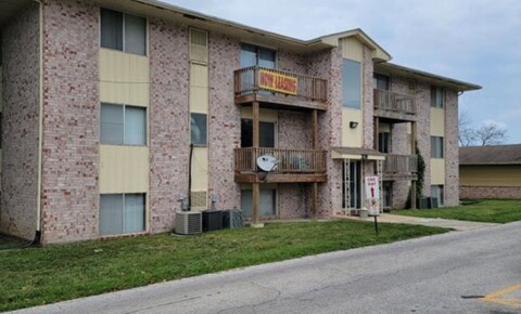Apartments Near Indianola Van El 300 for Indianola Students in Indianola, IA