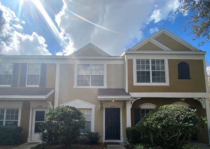 Houses Near Desirable Gated Community in Wesley Chapel Offers 2/2.5!!