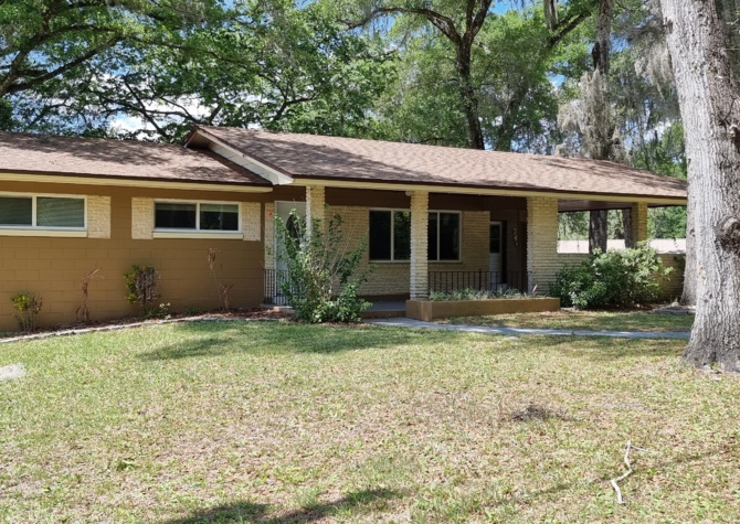 Houses Near Large 5 bedroom in Deland