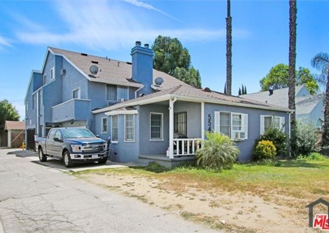 Houses Near 1 Bedroom Apartment 5542 Hazeltine Ave in Sherman Oaks, CA