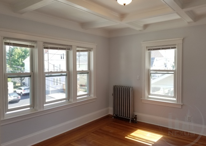 Houses Near [58 Melrose Ave]2ndFlr 1Bed RENOVATED Heat+HWIncluded Hardwoods Deck