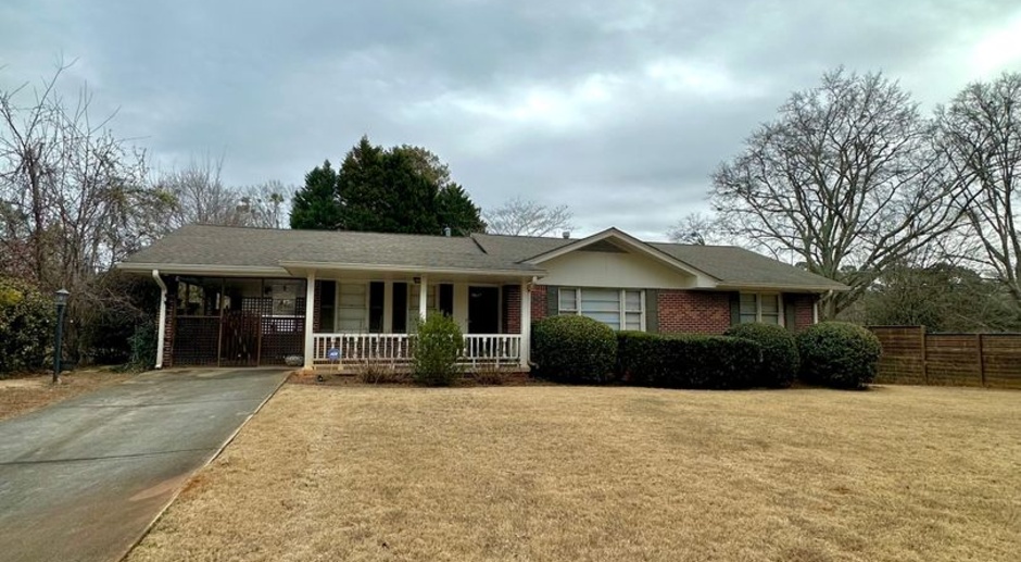  AVAILABLE NOW!! 3 bedrooms 2 bathrooms beautiful ranch in DECATUR!!