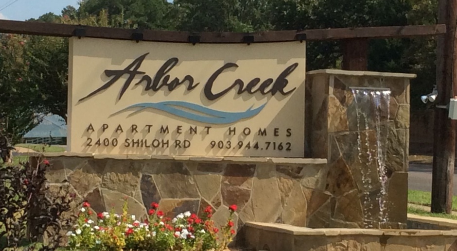 Arbor Creek Apartments