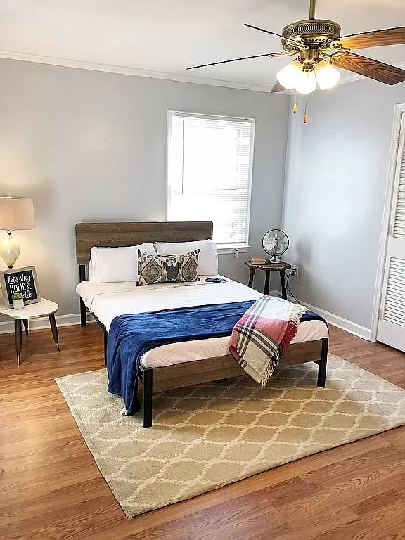 5 bed house - $500/bedroom