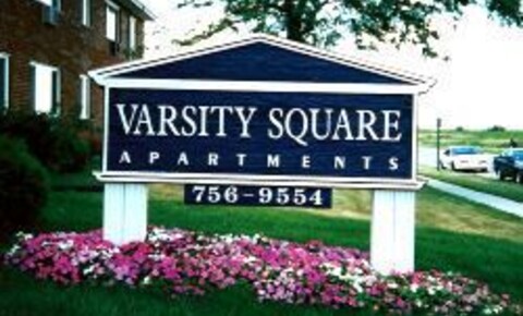 Apartments Near NIU 1212 Varsity Blvd Apt 215 for Northern Illinois University Students in Dekalb, IL