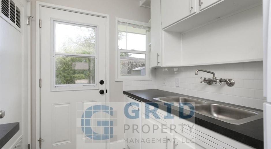 Recently Remodeled 3 Bedroom Available in Northeast Portland!