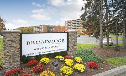 Apartments Near Post Broadmoor Apartments for Post University Students in Waterbury, CT