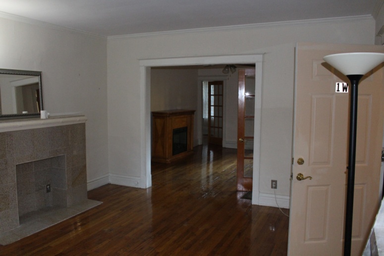 Spacious apartment home available for lease now!