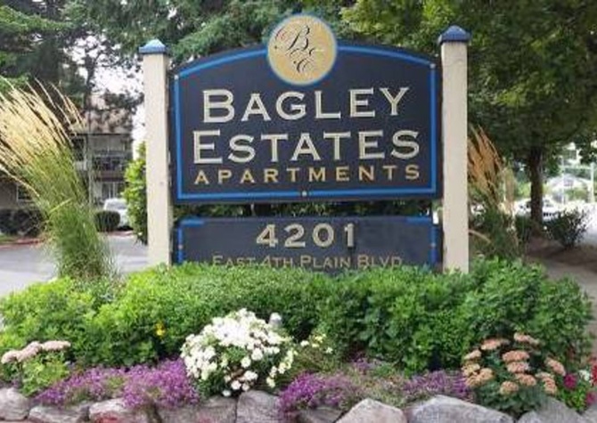 Apartments Near Bagley Estates