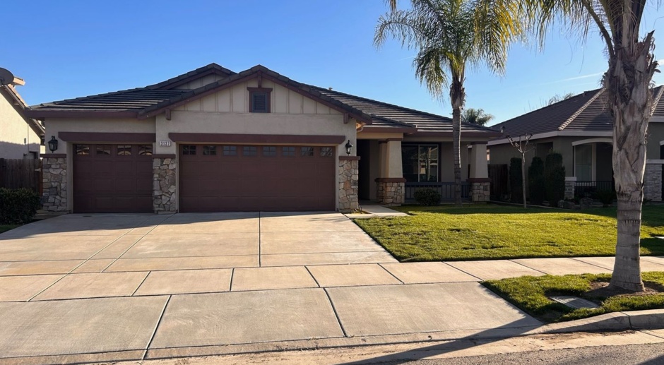 Beautiful home for rent in Visalia