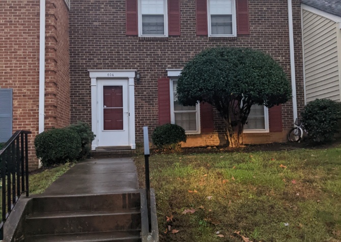 Houses Near 3BR/2.5 townhome ready to rent for $1495/month