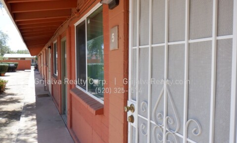 Apartments Near Tucson 2920 Richey Maintenance for Tucson Students in Tucson, AZ