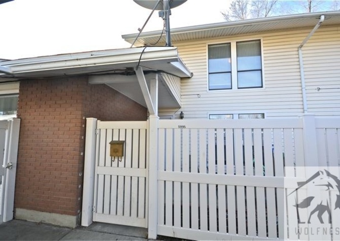 Houses Near No Deposit Option! Magnificent 2 Bedroom Murray Townhome