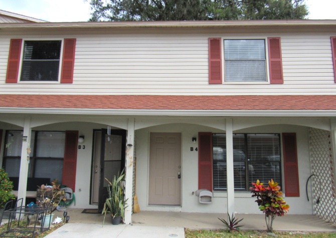 Houses Near Port Orange/ -2/1.5 townhome, just $1,500 per month