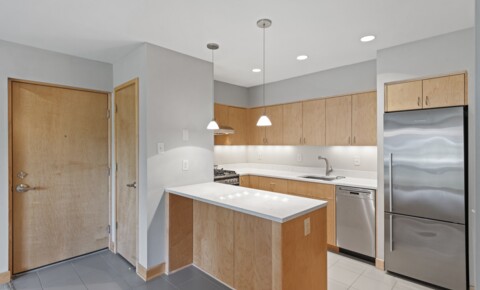 Apartments Near Metro State 1, 2 & 3 Bedrooms Available, near U of M!  Beautiful remodeled Apartments! Lauderdale for Metropolitan State University Students in Saint Paul, MN