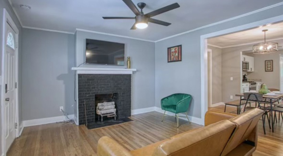 Beautifully Updated 3/2 in Convenient East Point Location w/ Fully Fenced Backyard!