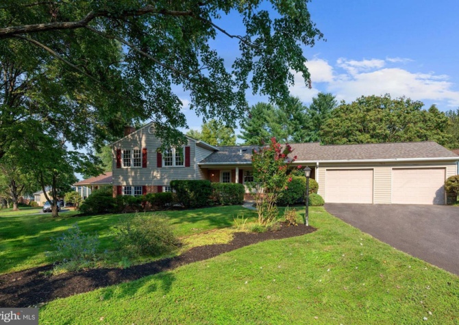 Houses Near Fantastic Single Family Home in Coveted Gunnell Farms Community!