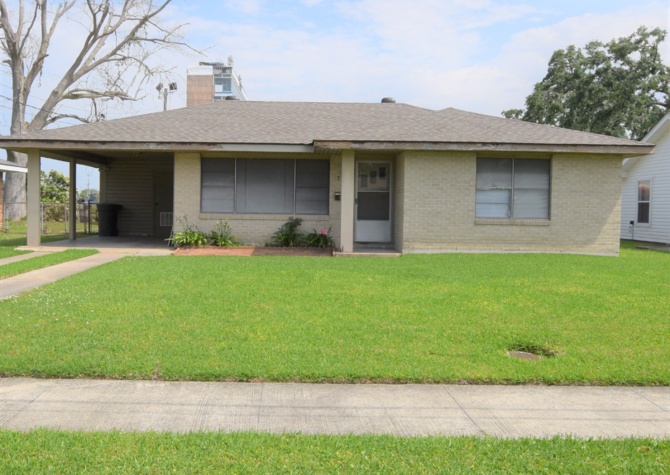Houses Near 725 Bienville St, Lake Charles, LA 70607