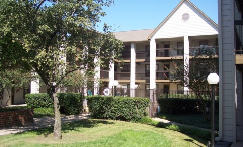 Apartments Near TWU RELR for Texas Woman's University Students in Denton, TX