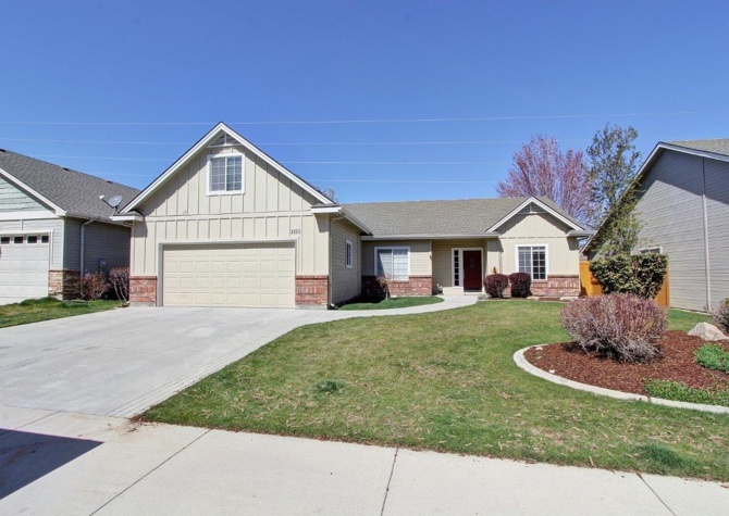 Houses Near 4 bed 2 bath single family home for rent in South East Boise!