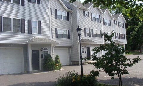 Houses Near Ridley-Lowell Business & Technical Institute Home available for rent. for Ridley-Lowell Business & Technical Institute Students in West Warwick, RI