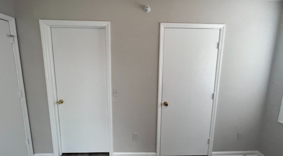 Room in 4 Bedroom Apartment at Carlton Ave