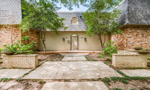Apartments Near DTS Charming condo located in highly desired Towne Oaks Terrace for Dallas Theological Seminary Students in Dallas, TX