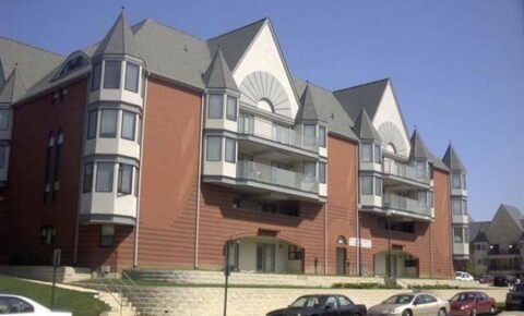 Apartments Near Parkland 1806 S Cottage Grove Ave for Parkland College Students in Champaign, IL