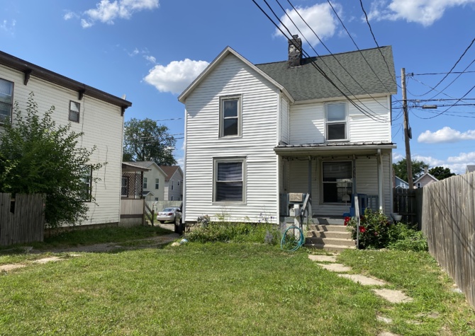Houses Near Renovated 3 Bed 1 Bath Home on NW Side of GR