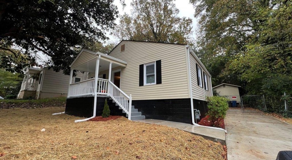 BEAUTIFULLY RENOVATED 2br/1ba home!! - In Sought-After EAST POINT!! MUST SEE!!! 