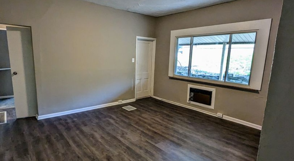 Newly Renovated 1 Bed, 1 Bath Apartment in Greenfield w/ Bonus Room - Convenient Location - Available Now!