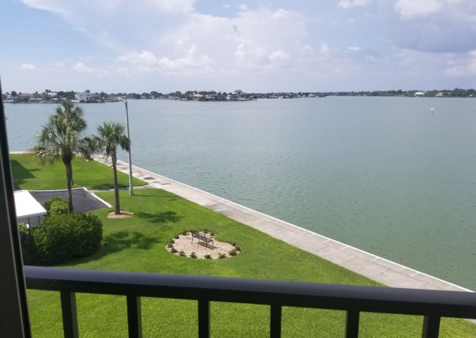 Houses Near Furnished Bay Islands #308 Commodore