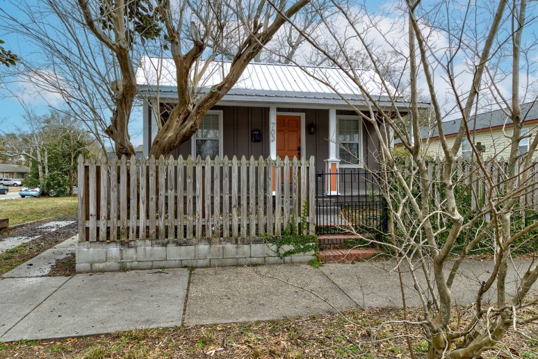Charming Home for Rent in Downtown Wilmington!