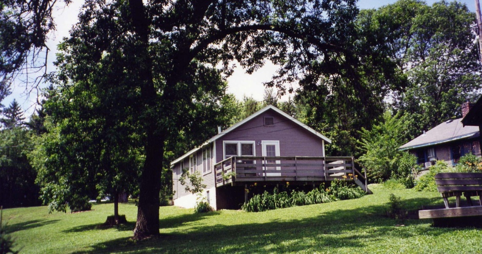 Medicine Lake Cottages