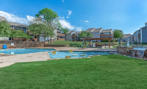 Apartments Near UD Asher Park for University of Dallas Students in Irving, TX