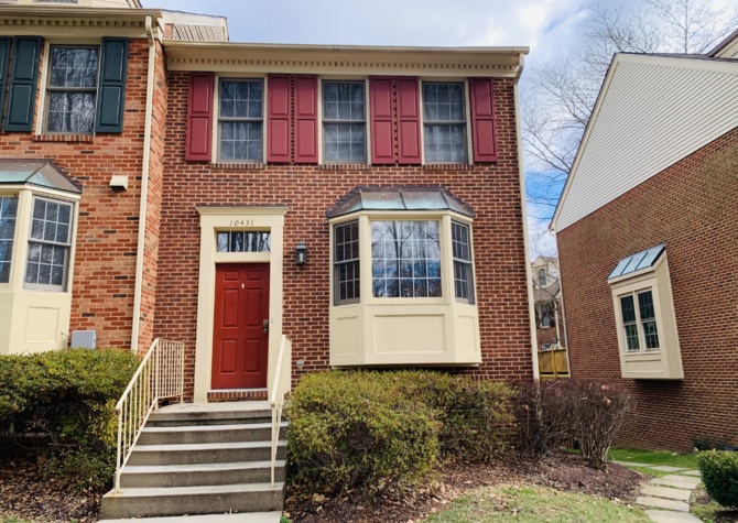 Houses Near Lovely 3 BD 3.5 Bth Townhome