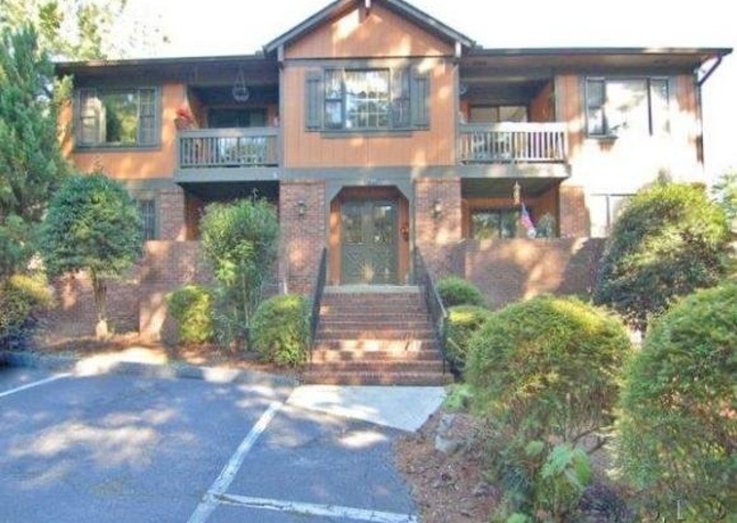Apartments Near Condo just minutes from Downtown Hendersonville