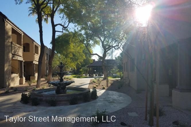 CLEAN CONDO IN GREAT SCOTTSDALE LOCATION