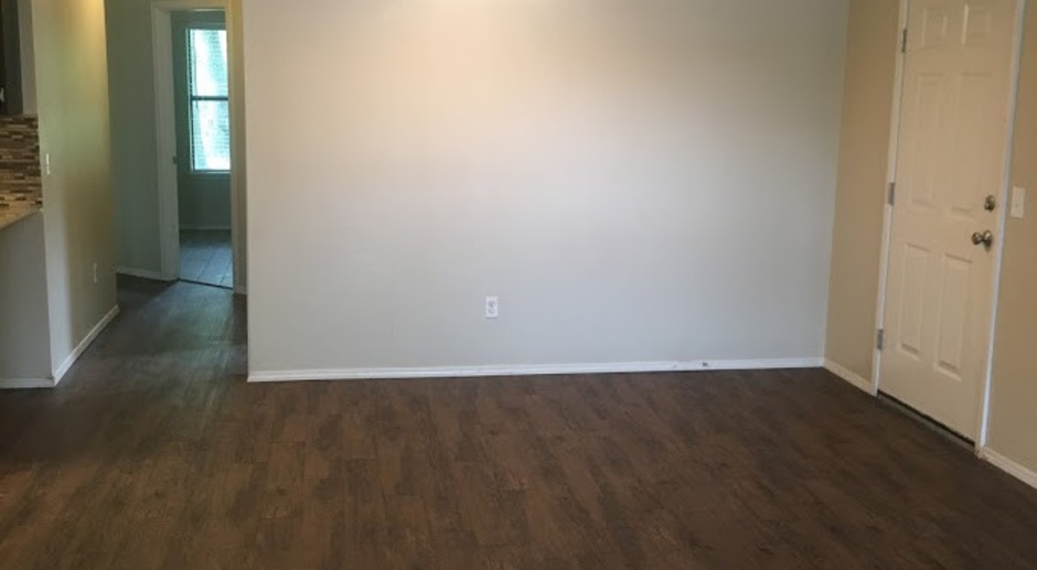 Pre-Leasing: Downtown Area Home in Fayetteville  