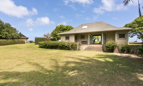 Houses Near Laie Oceanfront Cottage w/Panoramic Views, Yard, & Private Beach Access. Waipuna for Laie Students in Laie, HI