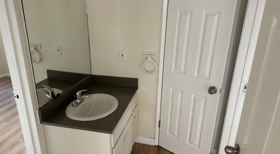 2 bed 1 Bath Available Now