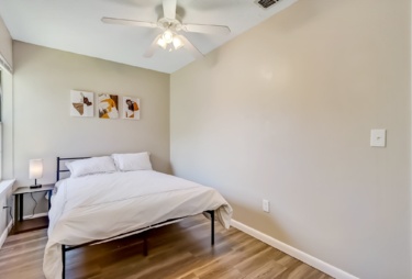 Room for Rent - Trendy Jacksonville House, Cozy & Calm
