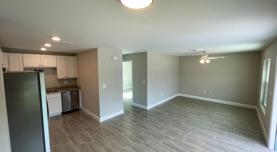 Brand New- UPDATED 3 Bedroom 2 Bath Duplex AVAILABLE