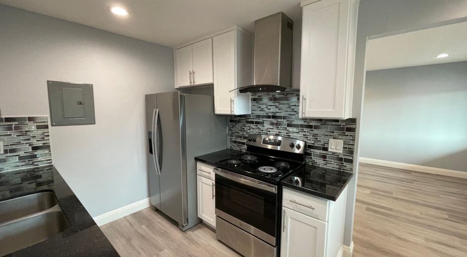 Completely Remodeled 1 Bedroom 1 Bath Campbell Apartment Just Steps from Whole Foods!