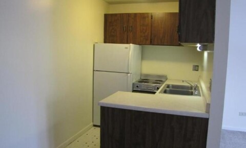 Apartments Near State Career College 520 N Genesee St for State Career College Students in Waukegan, IL