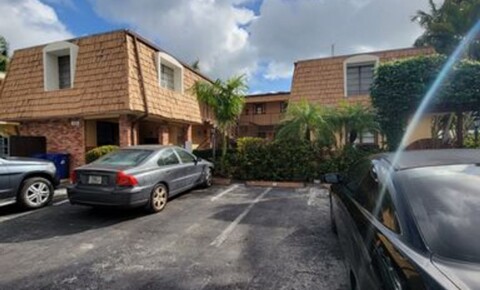 Apartments Near Dade Medical College-Hollywood 110 Isle of Venice for Dade Medical College-Hollywood Students in Hollywood, FL