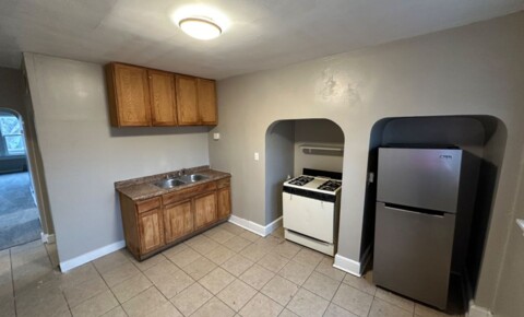 Apartments Near MCW 3154-3154B N 12th St - 3 unit for Medical College of Wisconsin Students in Milwaukee, WI