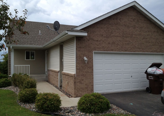 Houses Near End Unit Walk-Out Rambler Style Town Home avail. April 01 Elk River, MN $1995.00/mo+